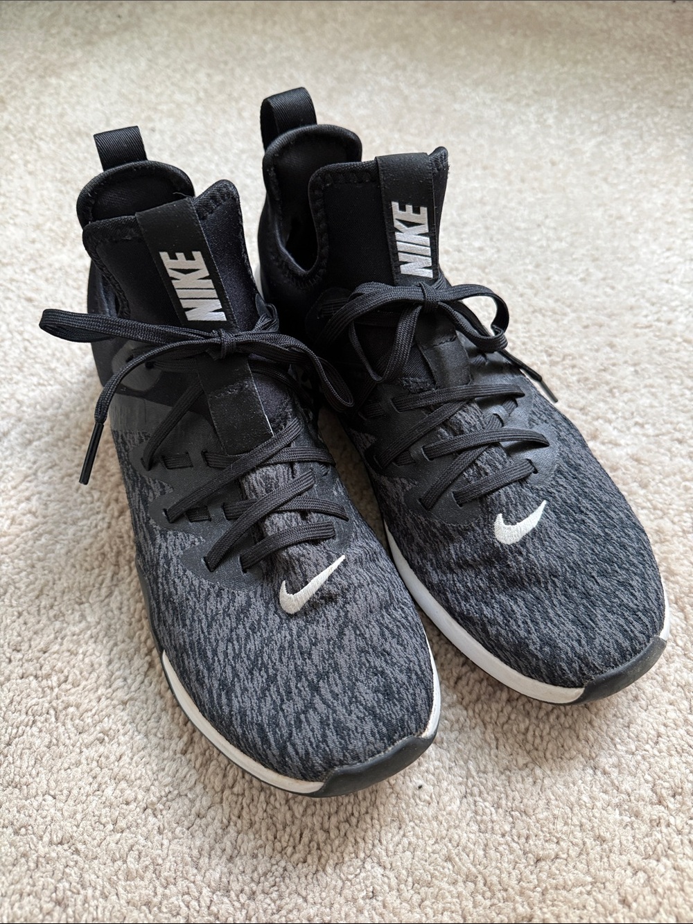 Nike Elite TR Cross Training Sneakers Women’s Size 8